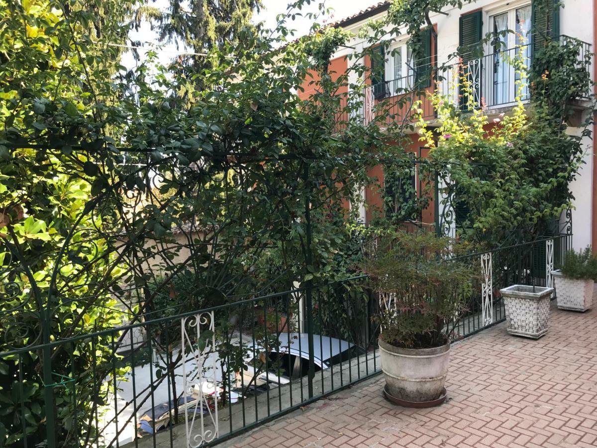 Bed & Roses “Gege” Apartment La Morra Exterior foto